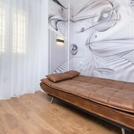 Luxury With Terrace Apartment
