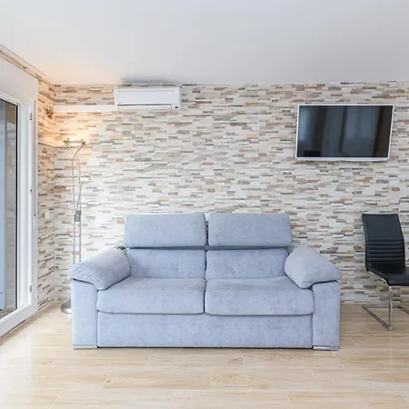 Luxury With Terrace Apartment Malaga