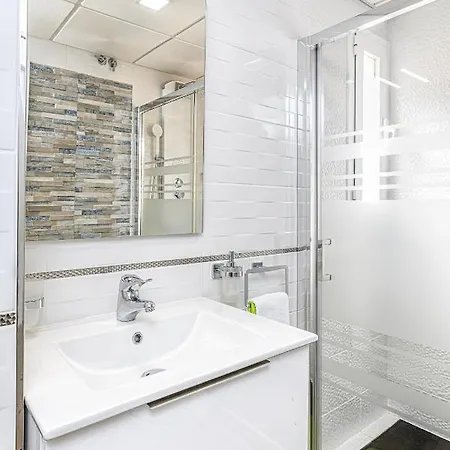 Luxury With Terrace Apartment